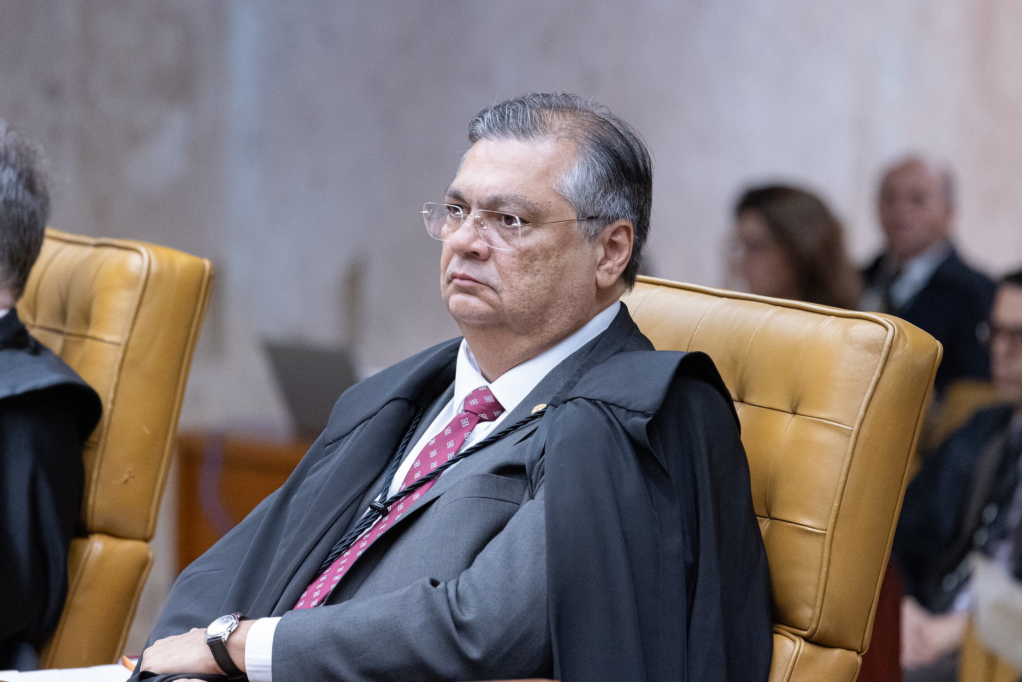 Dino critica demora no cumprimento da decisão do STF contra o orçamento secreto e marca nova audiência