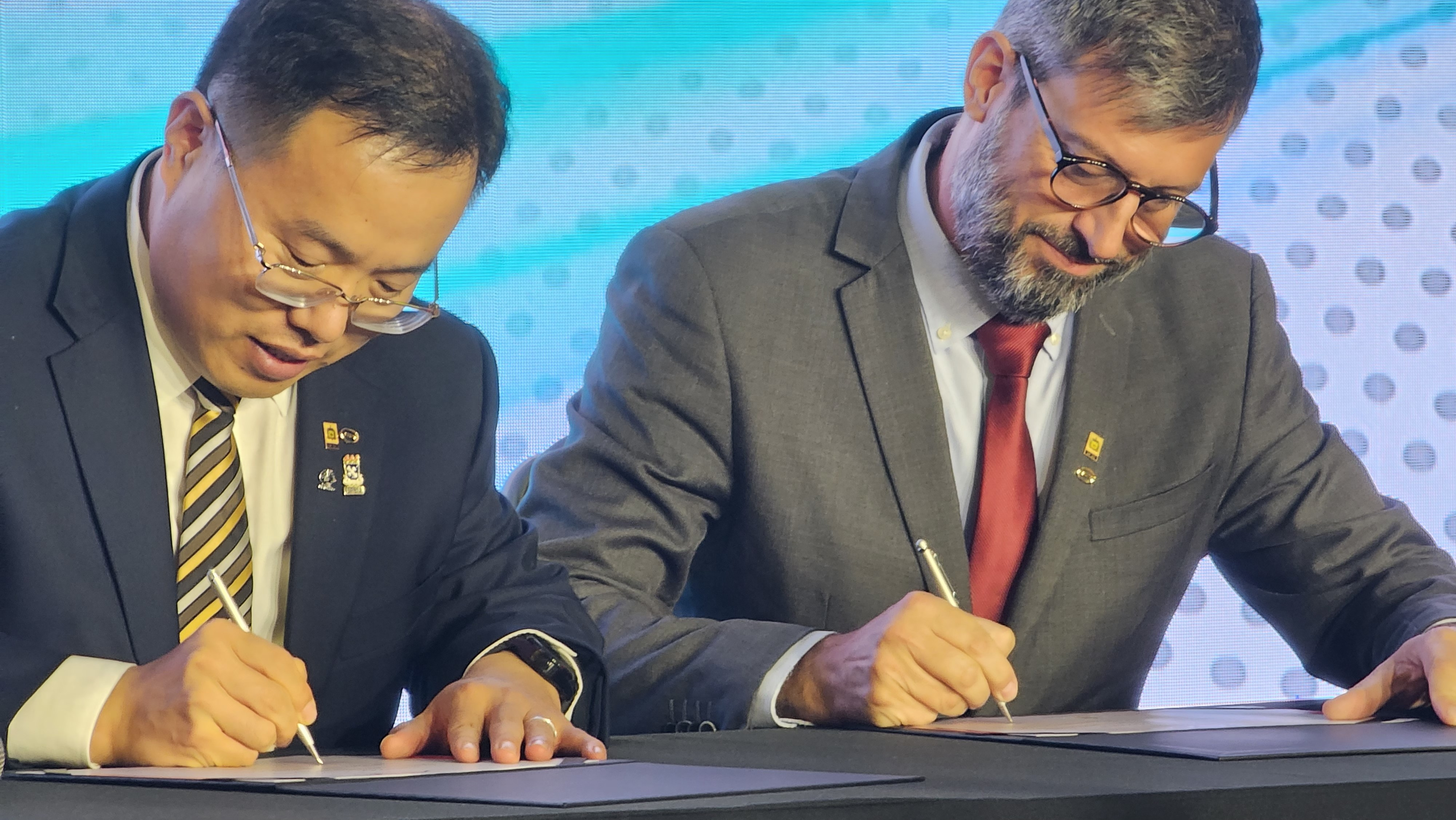 Chinesa GAC Motors firma acordo com universidades brasileiras para desenvolver motores híbridos flex