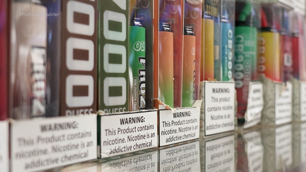 'A 25 de março está tomada de cigarro eletrônico’: vídeos mostram as vendas no comércio popular — Foto: Reprodução/TV Globo