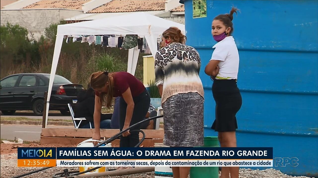 Moradores de Fazenda Rio Grande enfrentam filas para pegar água após ...