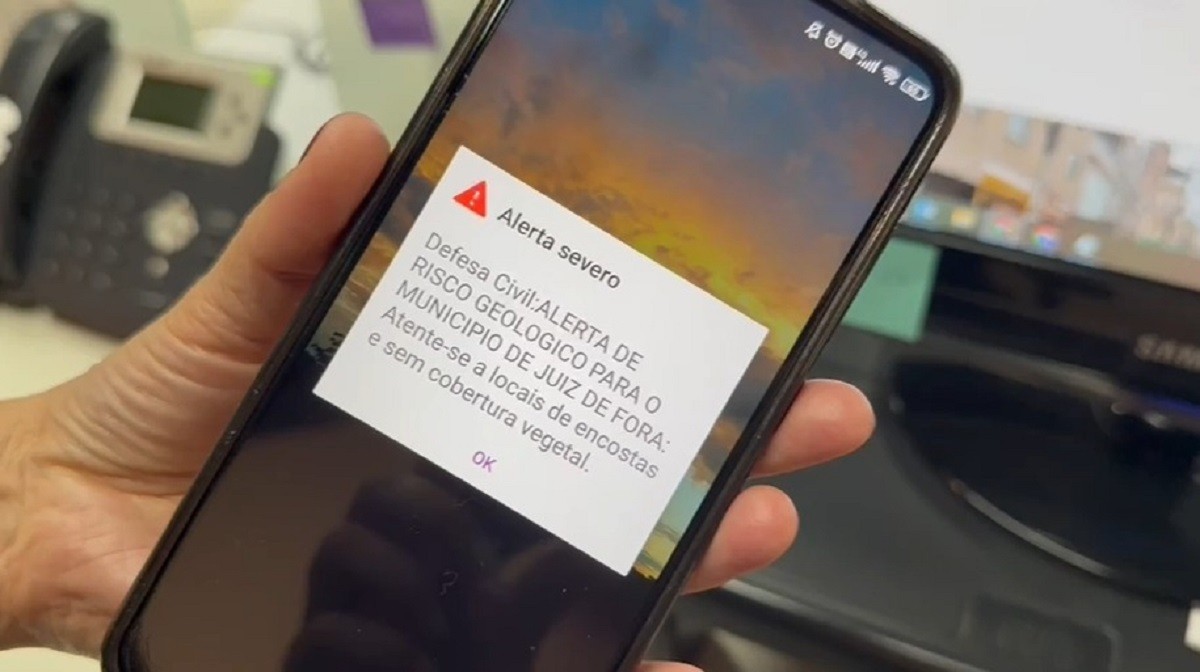 'Alerta severo': Moradores de Juiz de Fora recebem mensagem no celular indicando risco geológico