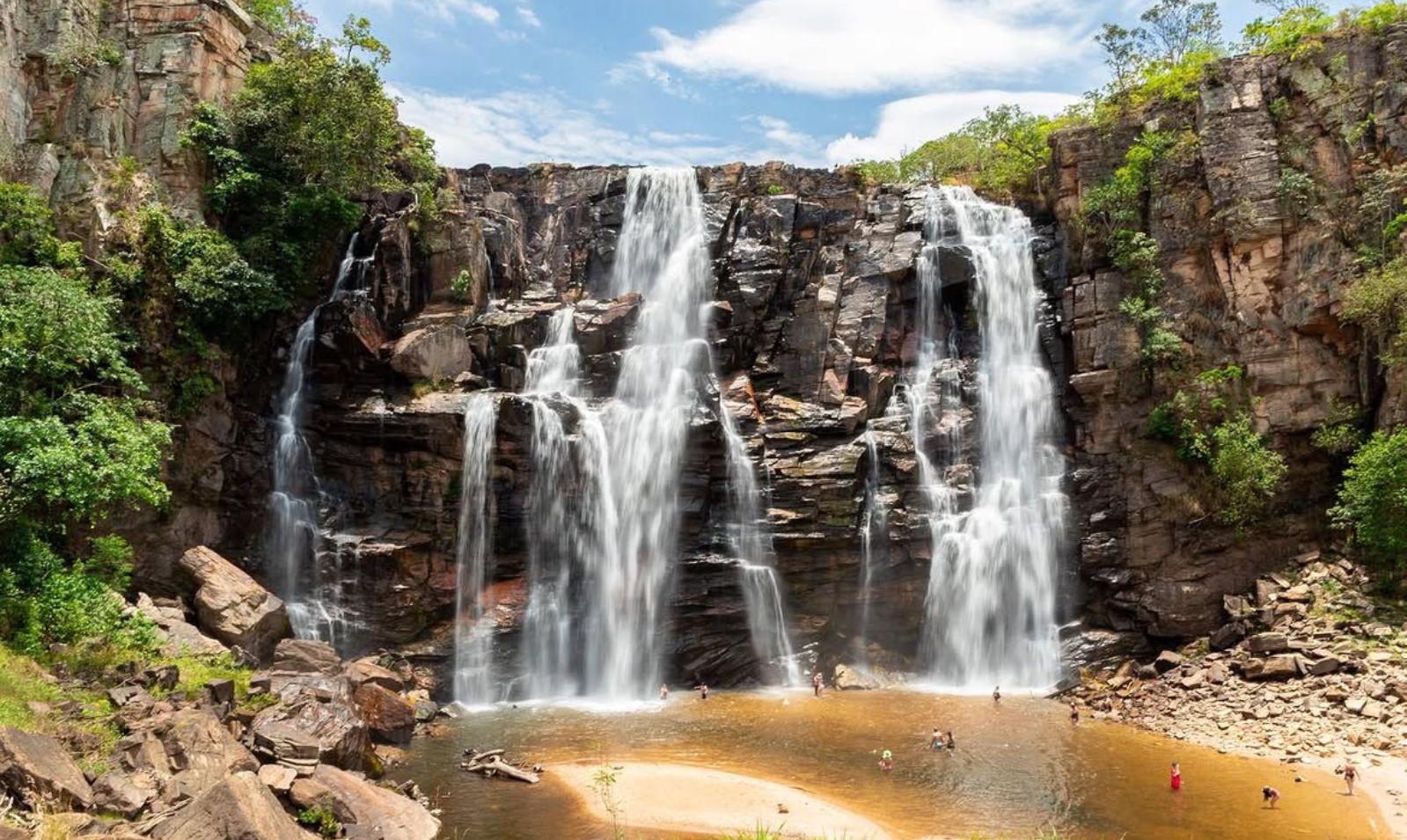 Principal cachoeira do Salto Corumbá 