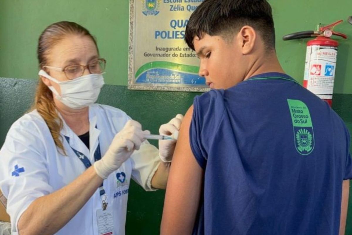 Campanha leva vacinas a escolas dos 79 municípios de MS em novembro