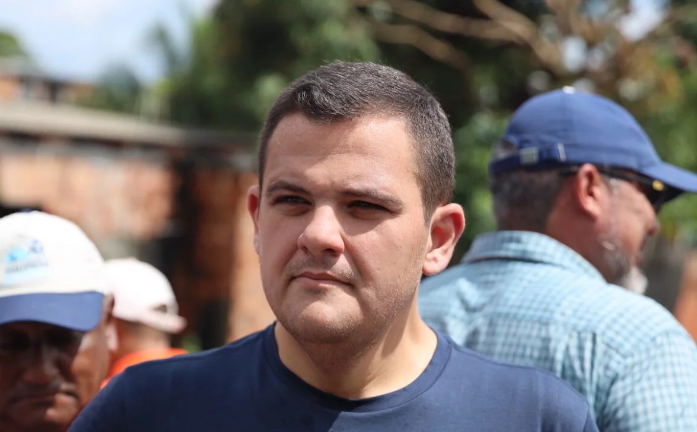 Vice-prefeito de Manaus e familiares de David Almeida pedem habeas corpus à Justiça, mas desistem do processo