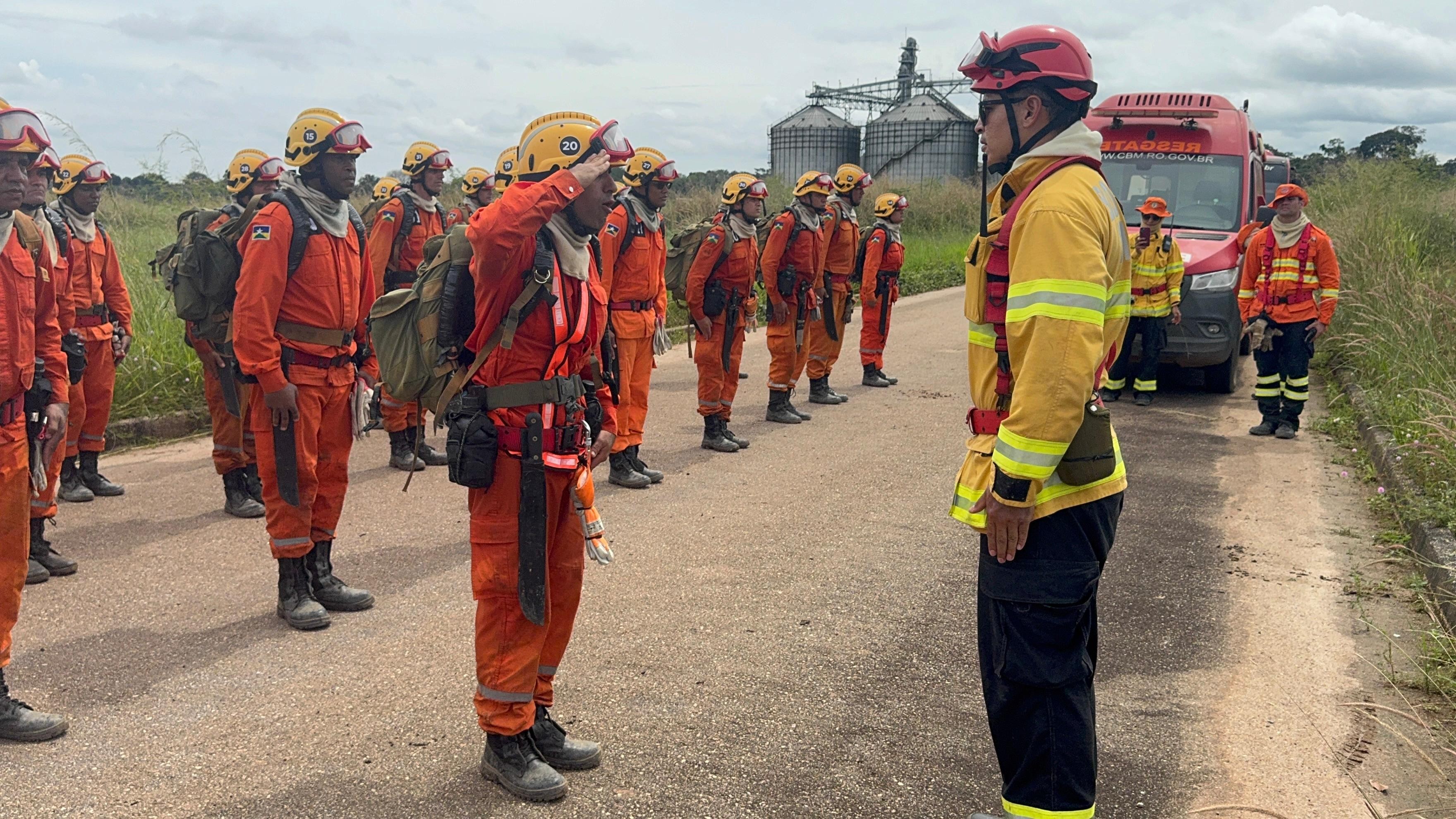 Militares do 4º GBM ministram curso de combate a incêndios florestais em Rondônia