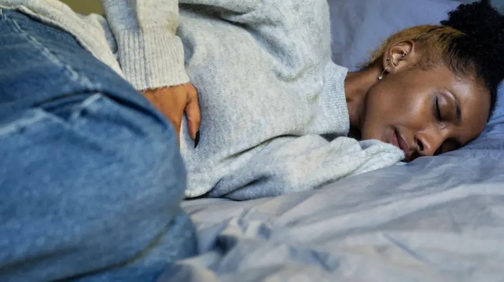 Pesquisadores acreditam que o sangue menstrual pode ajudar no diagnóstico de uma série de problemas de saúde que afetam as mulheres, incluindo a endometriose — Foto: Getty Images