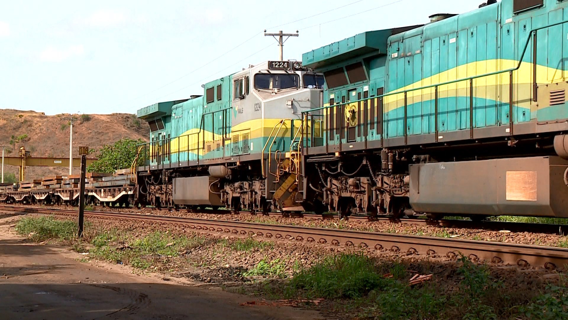 
Circulação do trem de passageiros é suspensa devido as fortes chuvas em MG