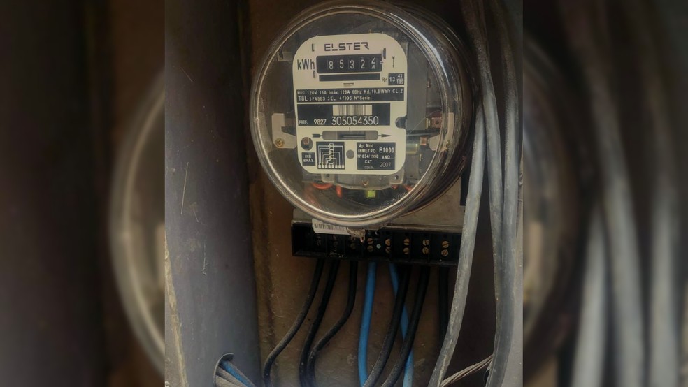1 de 2
CPFL identifica 173 irregularidades de furto de energia el&eacute;trica, o popular "gato", na regi&atilde;o de Bauru, no primeiro semestre deste ano &mdash; Foto: CPFL Paulista/Reprodu&ccedil;&atilde;o