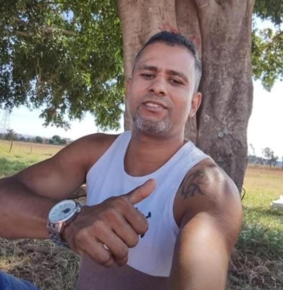 Um dos mortos é Marcelo da Cruz Silva, de 41 anos — Foto: Reprodução