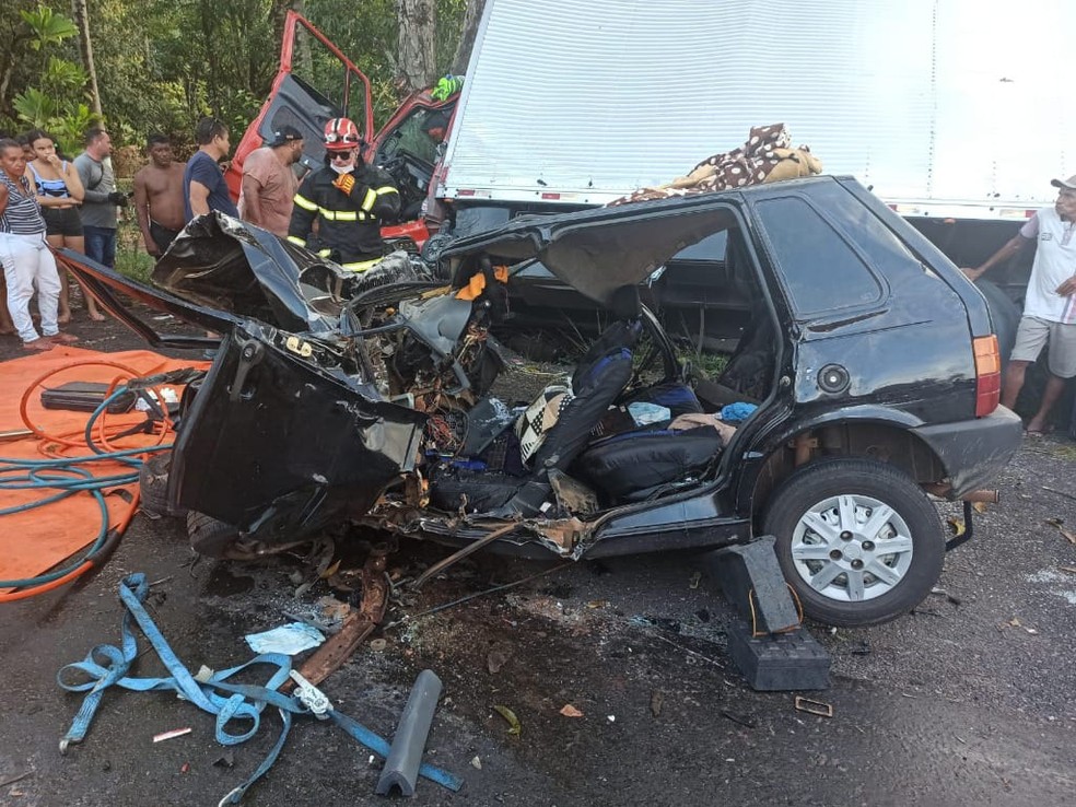 Acidente com mortes é registrado na BR-135, em Santa Rita (MA) — Foto: Divulgação/PRF