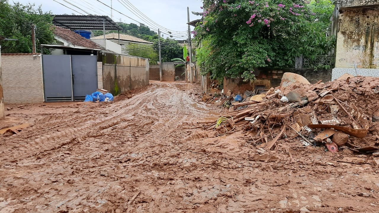 Após temporal, prefeitura define condição em Três Rios como situação de ...