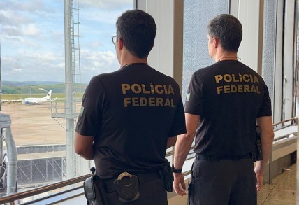 PF prende brasileiro extraditado de Portugal procurado pela Interpol por homicídio em MG