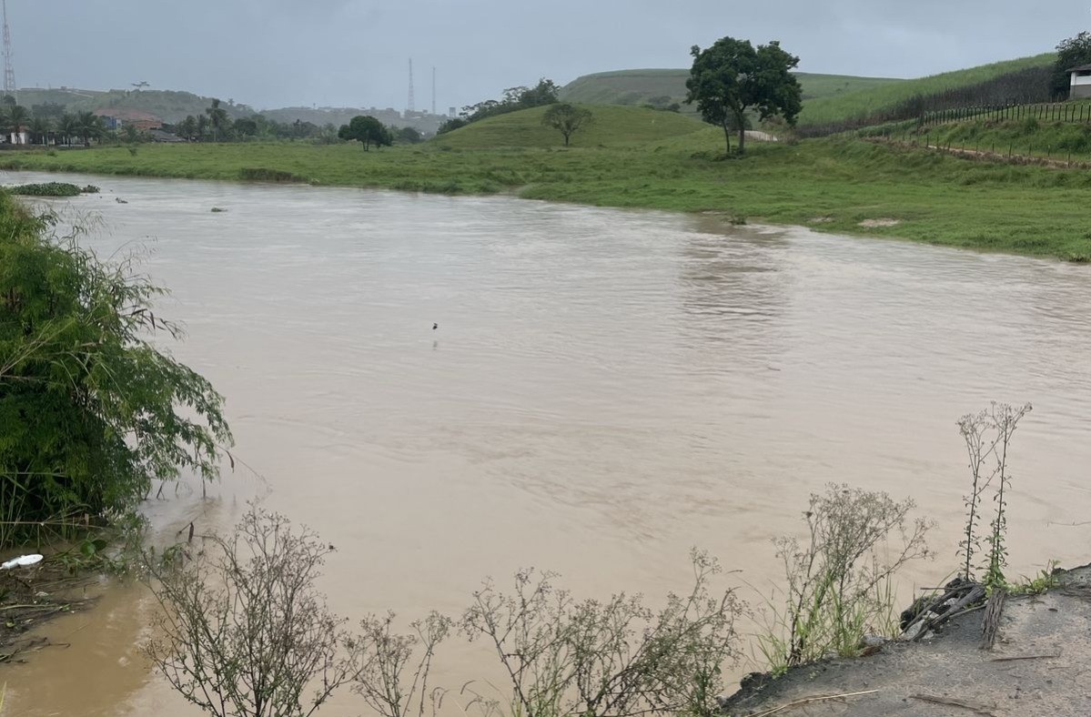 Defesa Civil Estadual emite alerta de atenção para chuvas e elevação de rios que cortam AL e PE