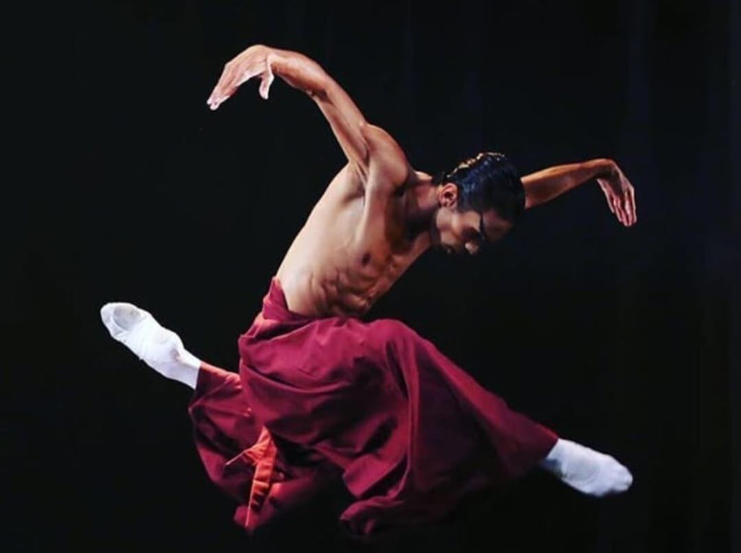 Bailarino viraliza com vídeo em que menino imita seus passos no interior de SP: 'Dança é um sentimento'