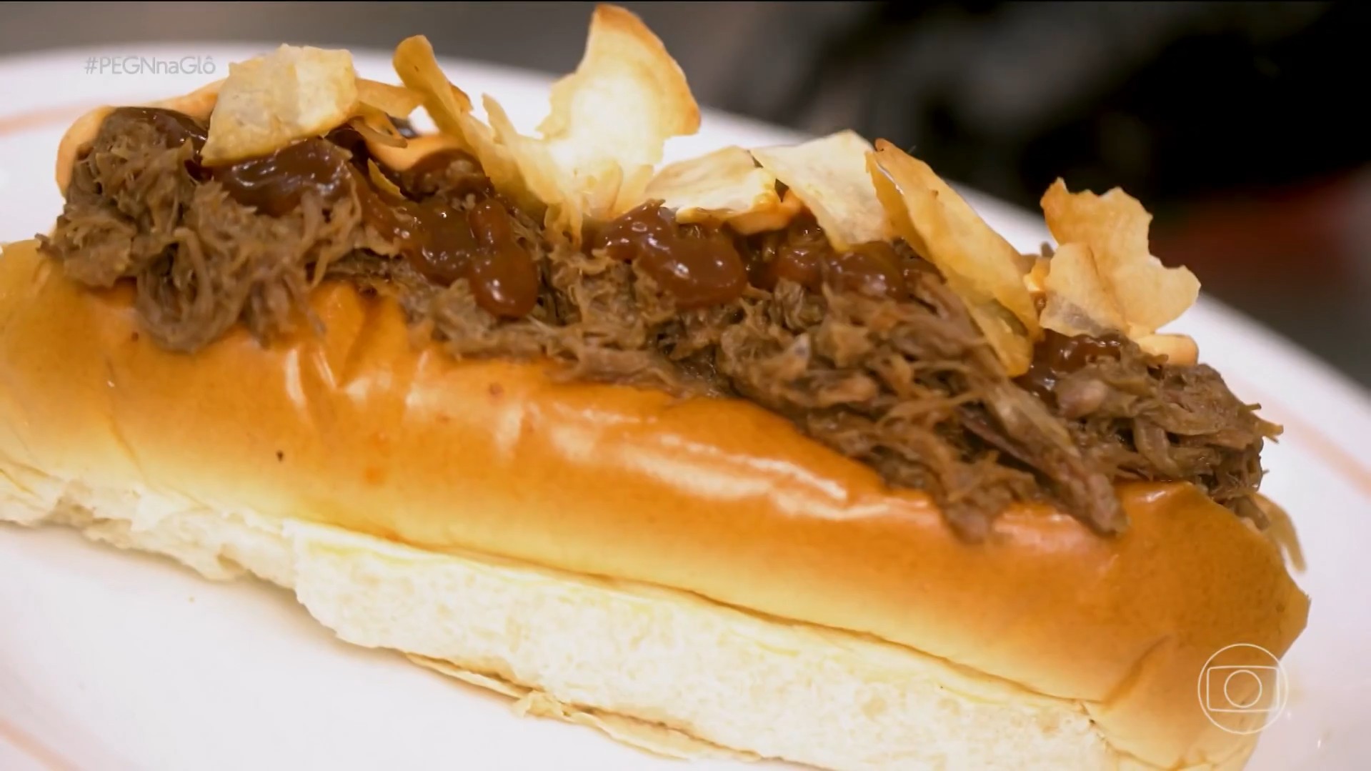 'Cachorro crente': ideia de vender hot-dog após cultos vira loja que faturou R$ 154 mil no primeiro mês