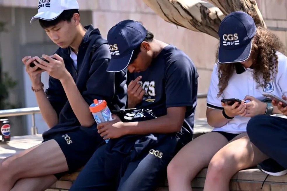 Os jovens ativistas acusaram o governo de não os incluir no debate sobre uma lei que os afeta diretamente. — Foto: Getty Images
