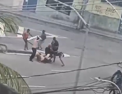 Homem é morto a pauladas em briga entre torcedores perto do Engenhão; VÍDEO