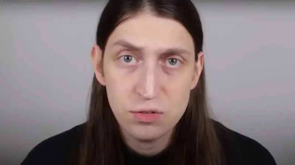 Vídeo sobre adultização do influenciador Felca já passa de 35 milhões de visualizações no YouTube — Foto: Reprodução/YouTube/@felcaseita