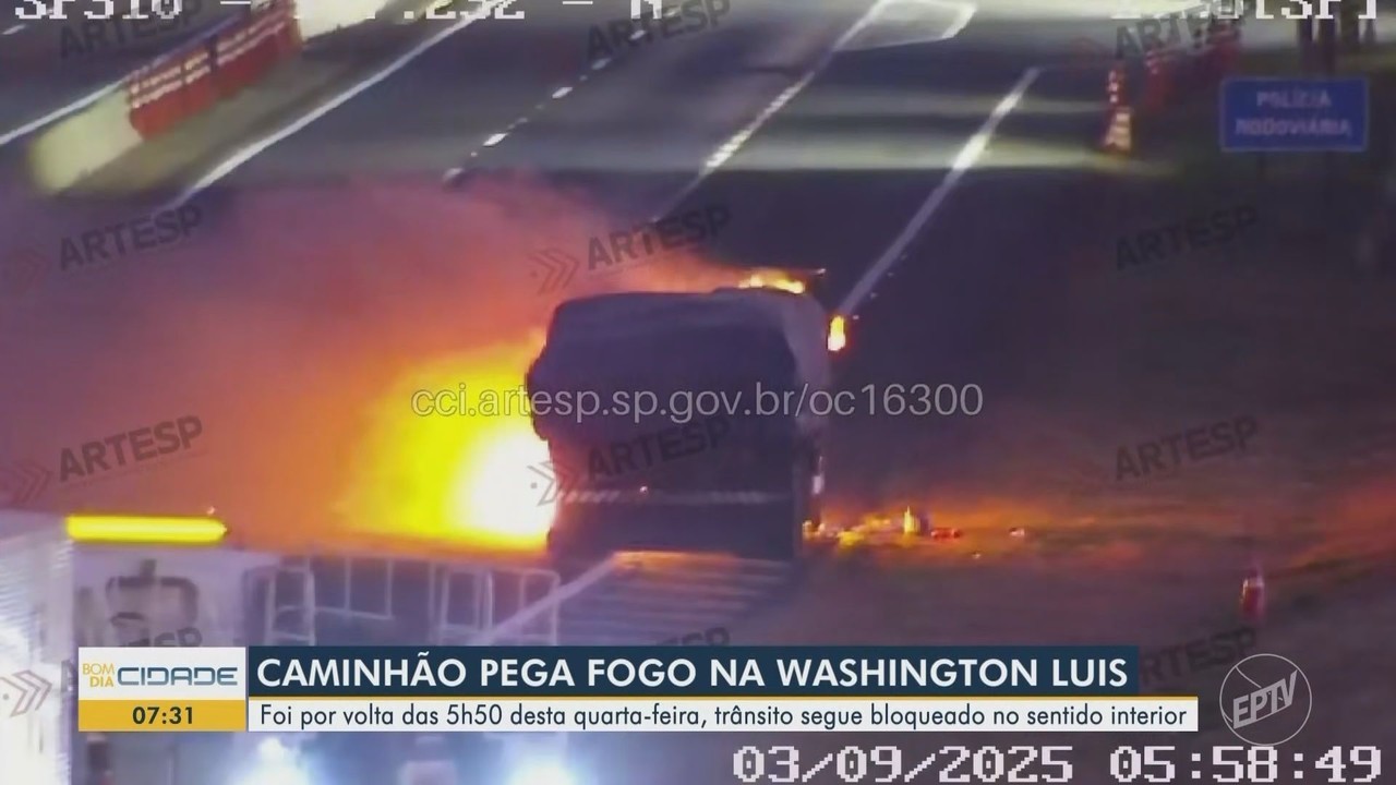 Caminhão pega fogo e interdita pista da Rodovia Washington Luís em Corumbataí