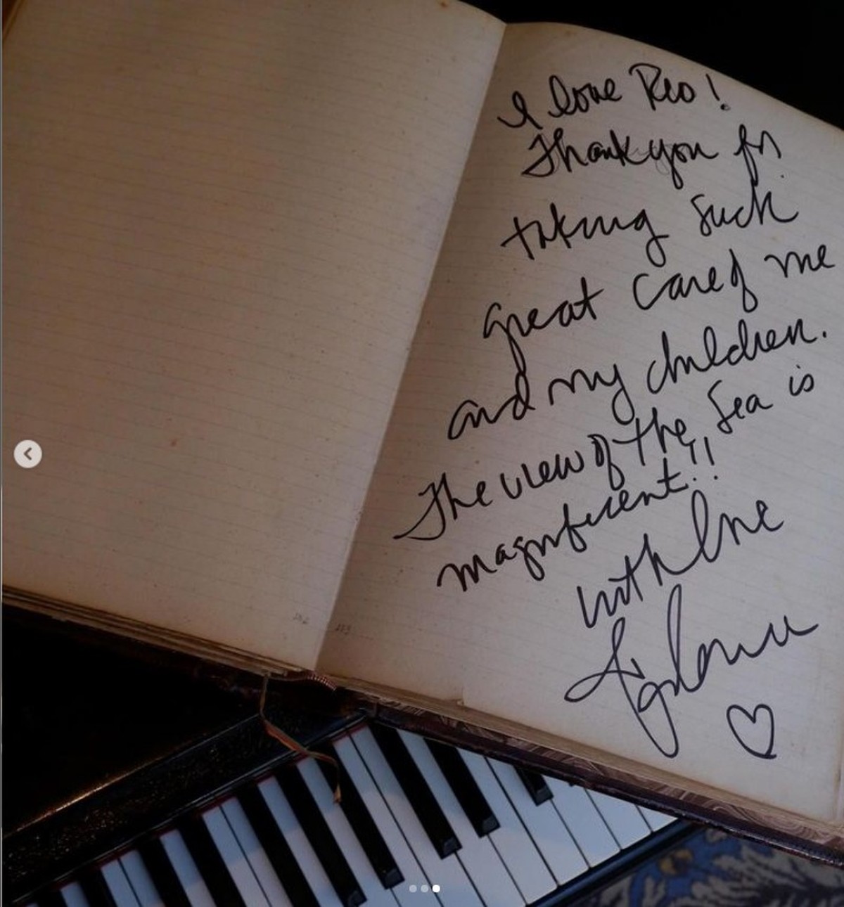 Madonna deja mensaje en el libro dorado del Palacio de Copacabana: “Gracias por cuidar de mí y de mis hijos” |  Virgen en Río