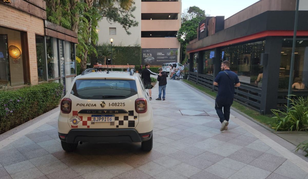 Joalheria é roubada no Iguatemi em Campinas; cinco são presos, diz PM