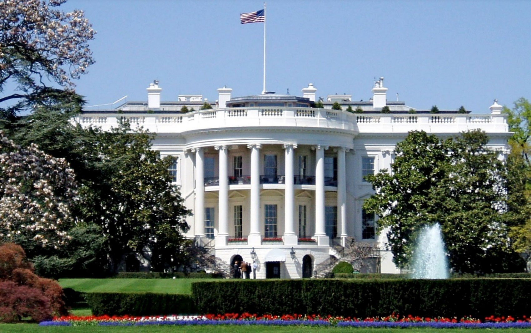 Governo Trump é paralisado após Congresso não aprovar orçamento; ACOMPANHE