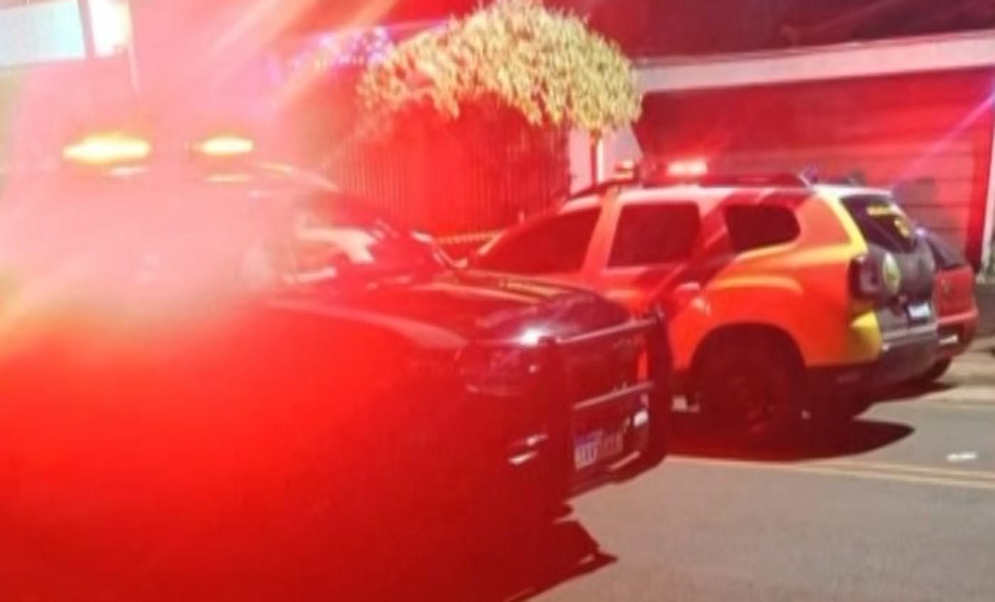 Discussão por buzina 'similar à de caminhão' termina com pai e filho mortos por vizinho policial, no Paraná