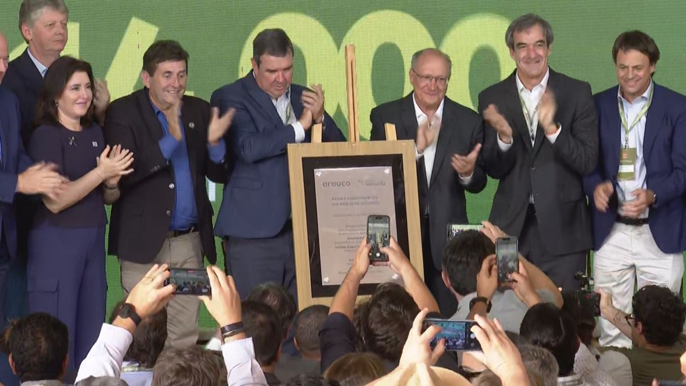 Alckmin veio a Mato Grosso do Sul para lançamento das obras de indústria de celulose. — Foto: Marcus Vinnícius/TV Morena