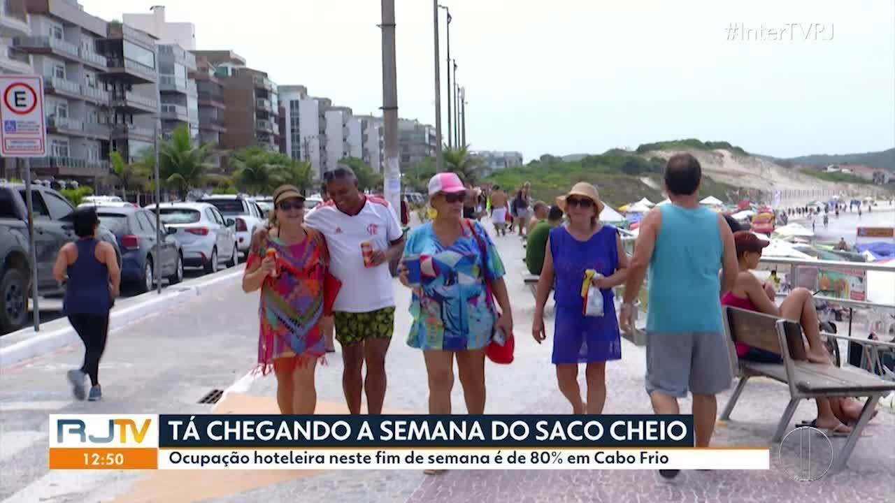 Tradicional 'Semana do Saco Cheio' movimenta fim de semana em Cabo Frio ...