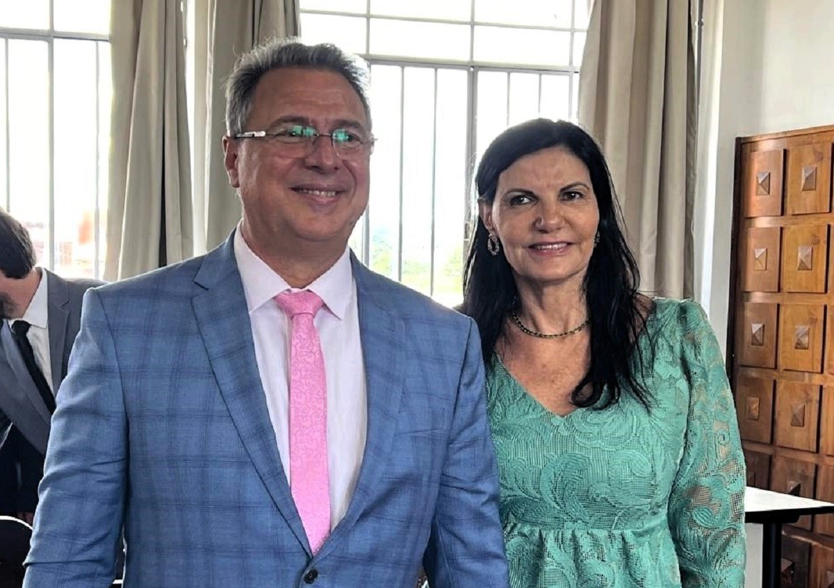 Prefeito e esposa são feitos reféns dentro de casa durante assalto no interior de SP