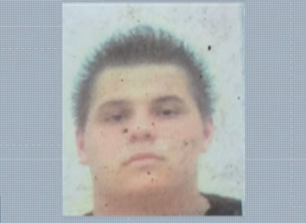 Roger Rodrigues de Oliveira também morreu após perseguição policial — Foto: Reprodução/TV Globo