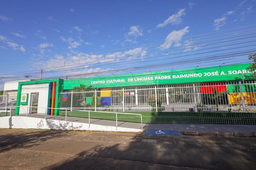 Centro de Línguas abre 720 vagas para cursos gratuitos de idiomas, Libras e redação em Teresina; inscrições começam na quinta (30)