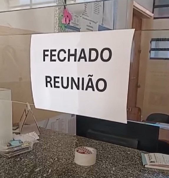 Festa de aniversário de secretário durante expediente em unidade de saúde gera reclamações de moradores em Irapuru