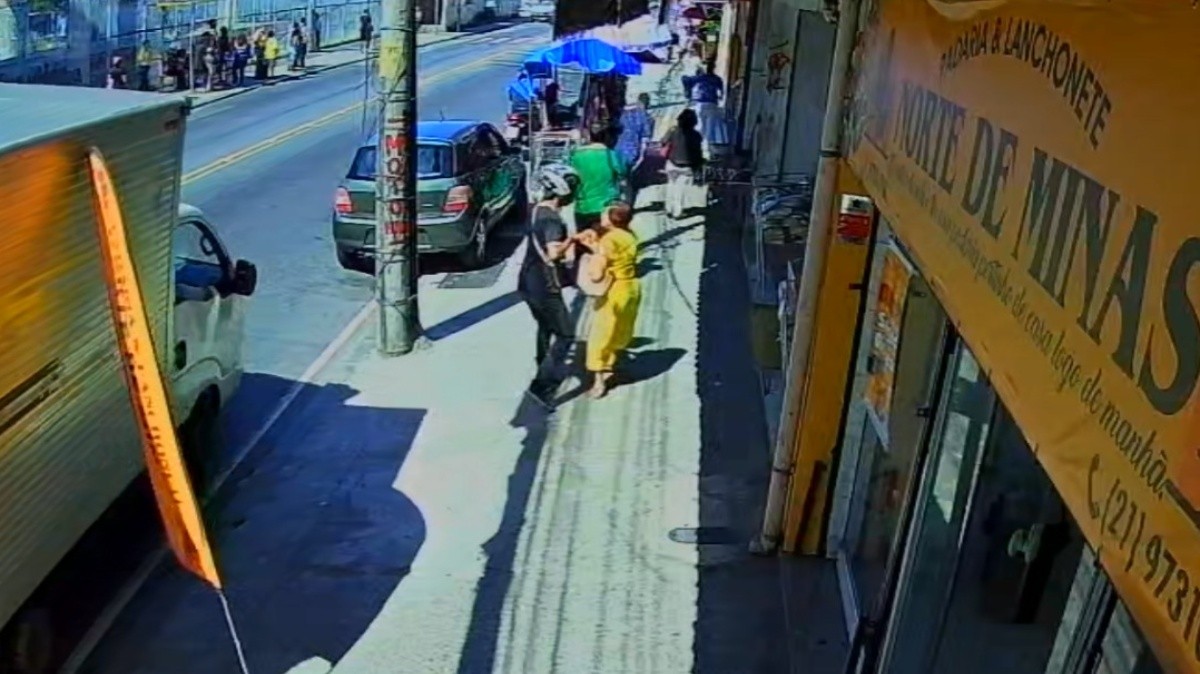 Homem que arrastou idosa em roubo na saída do banco em Bonsucesso é preso