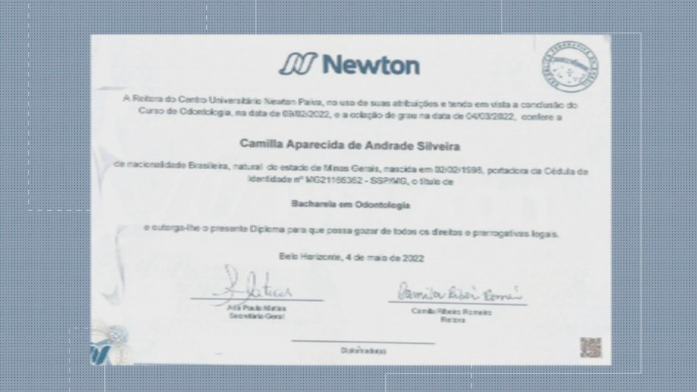 Defesa de Camilla Groppo mostrou um diploma de graduação em odontologia — Foto: Reprodução/TV Globo