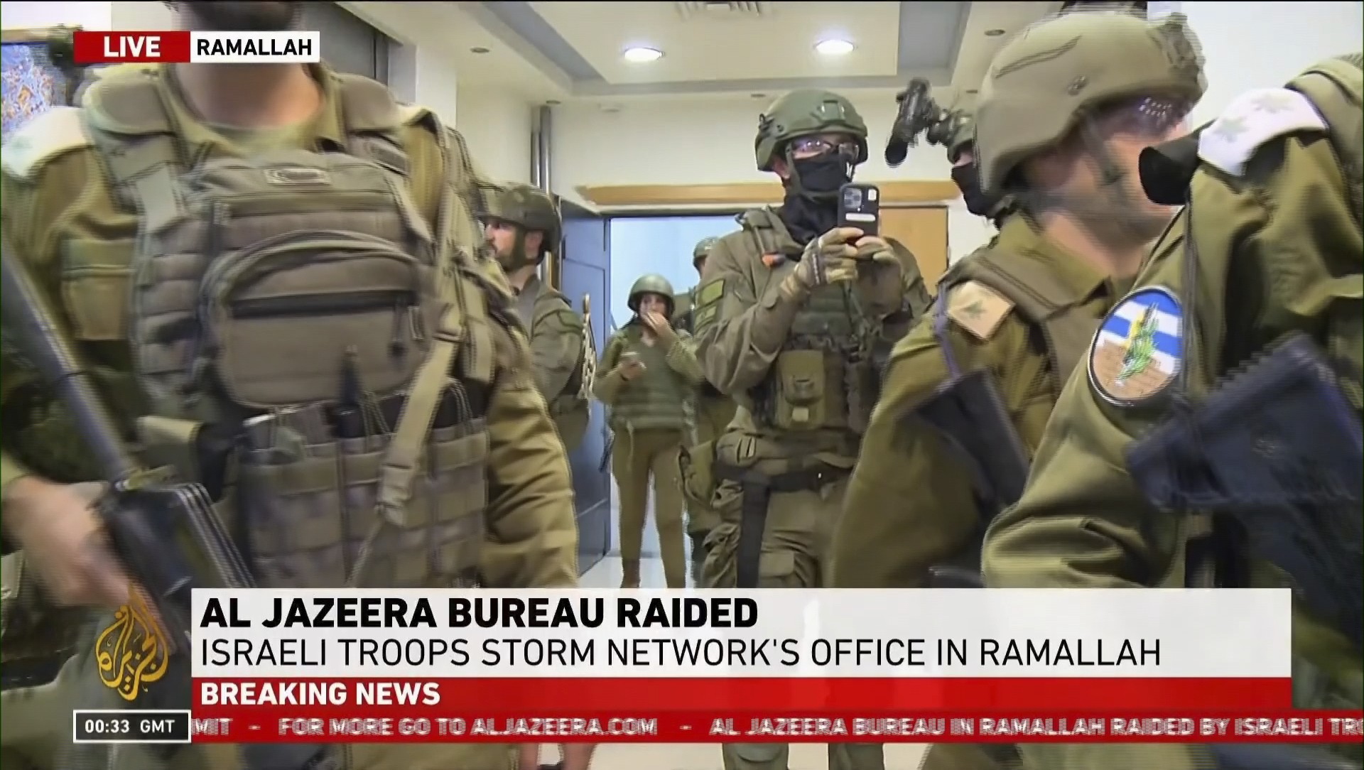 Exército de Israel fecha escritório da Al Jazeera na Cisjordânia