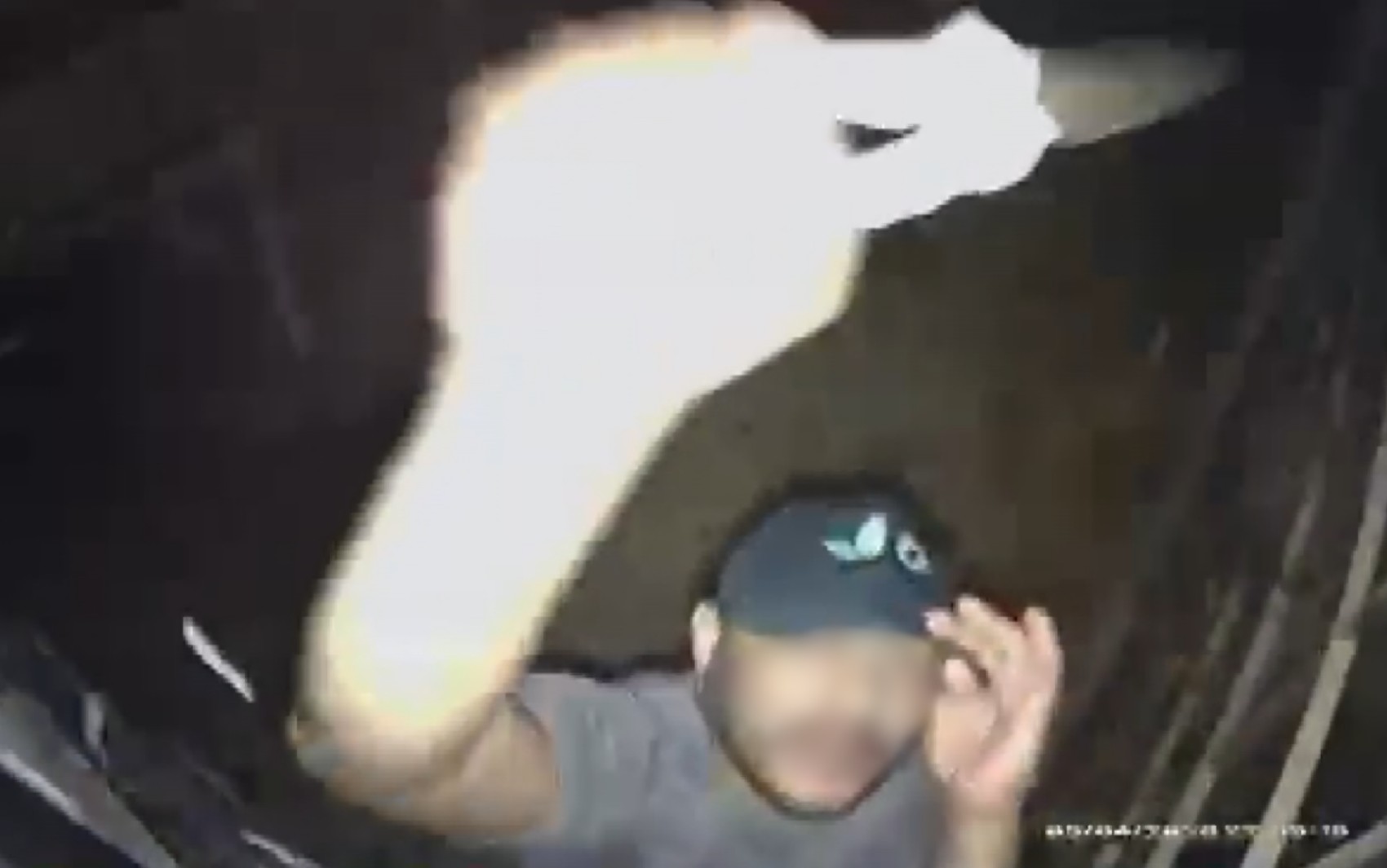 Suspeitos invadem loja de roupas e furtam R$ 30 mil em produtos na zona sul de Ribeirão Preto, SP; VÍDEO