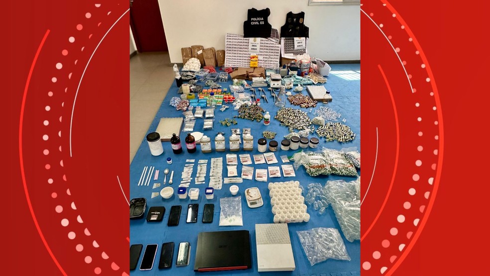 'Bomba' batizada: polícia prende professor de luta que produzia anabolizante com amido em laboratório clandestino no — Foto: Reprodução/ Polícia Civil