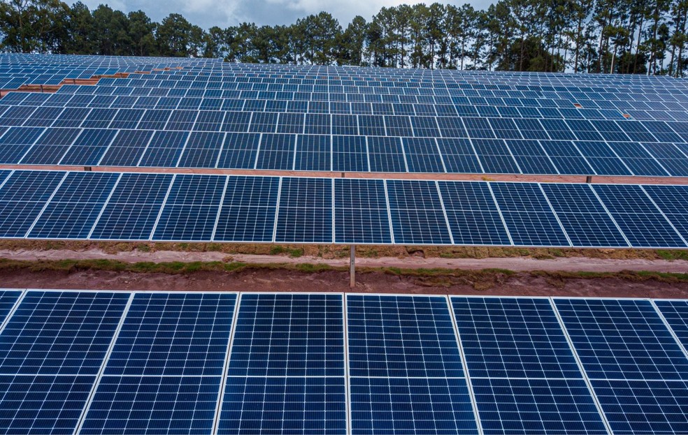 Atualmente, quem faz o uso de energia solar recebe um subsídio — Foto: Divulgação 