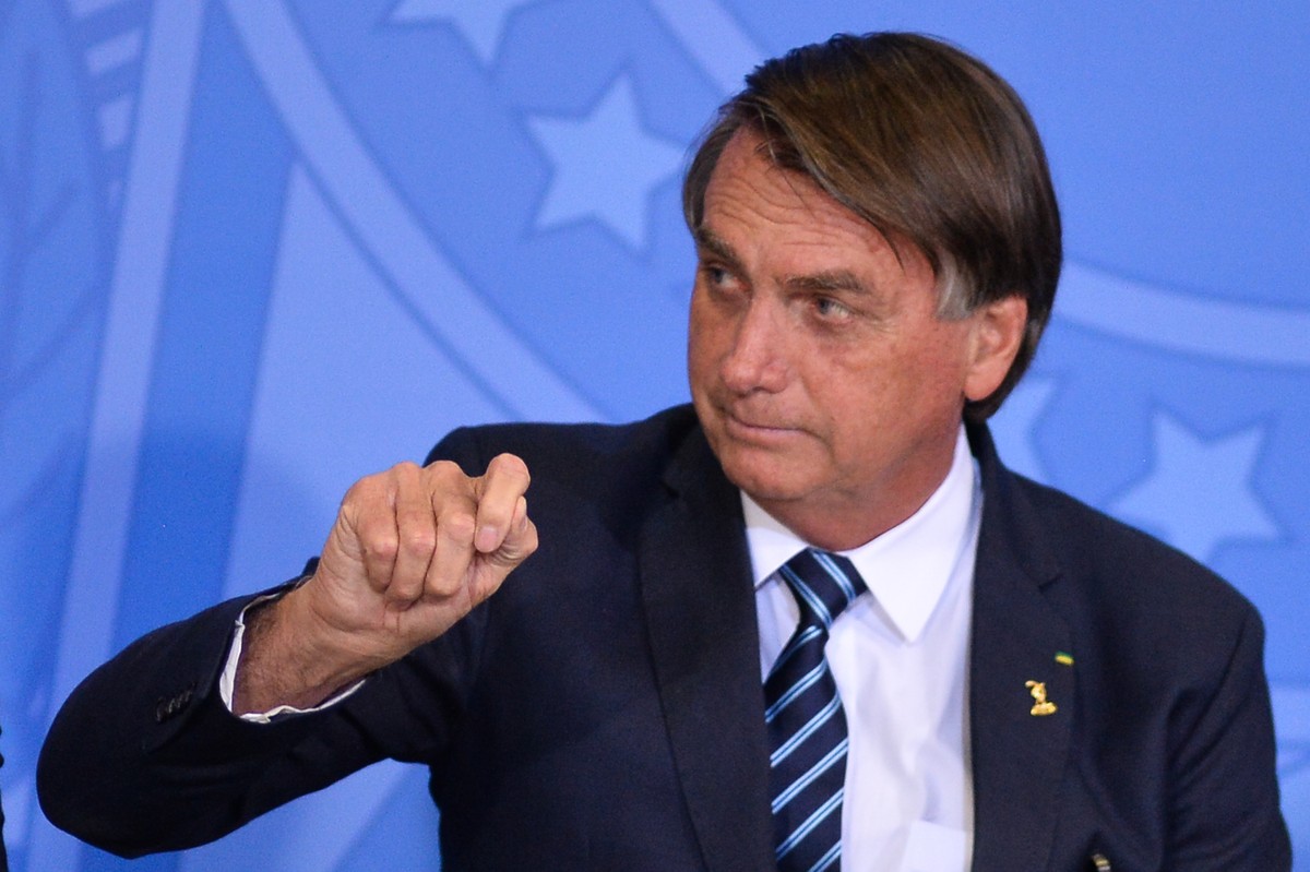 Bolsonaro Edita Decreto Que Obriga Postos A Exibir Preço Dos Combustíveis Antes E Depois De Teto 