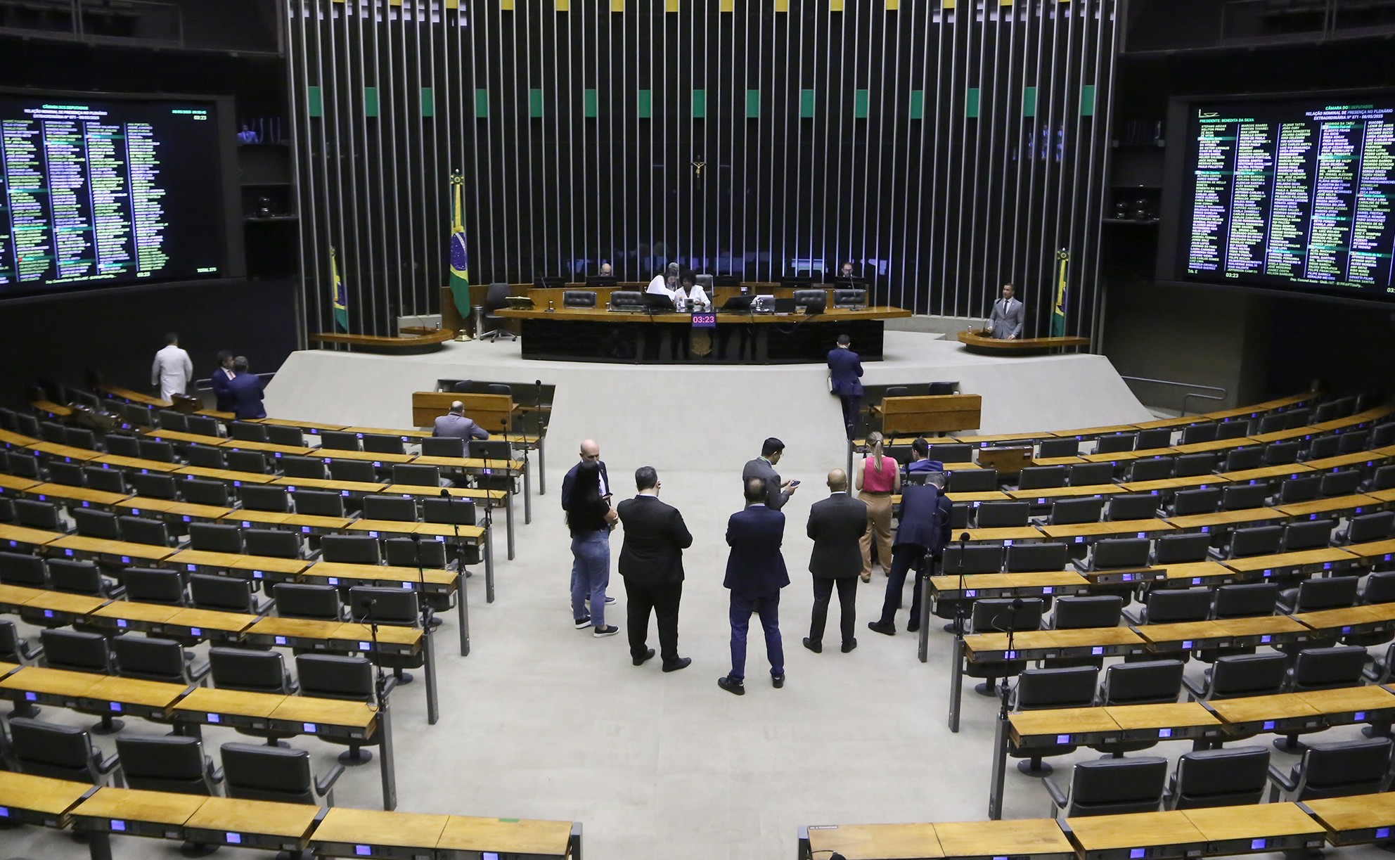 Câmara aprova novo marco para concessões e parcerias público-privadas