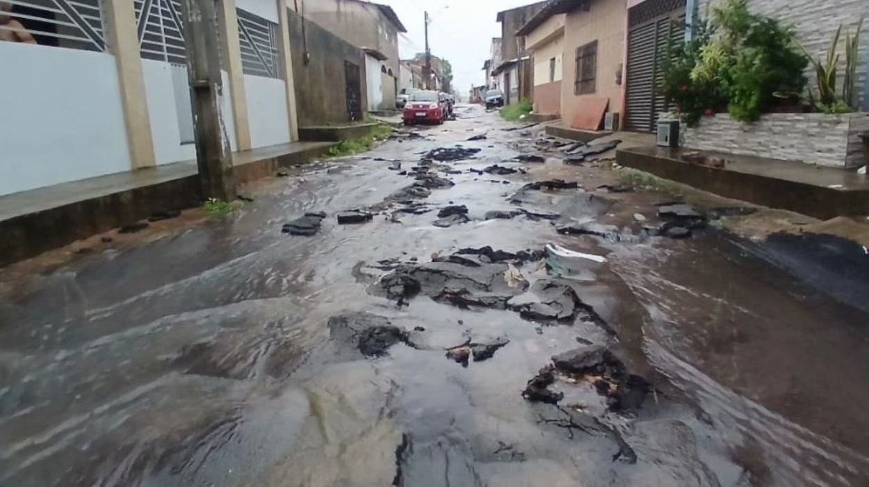 Março começa com fortes chuvas na Grande São Luís; alagamentos são registrados em diversas áreas 