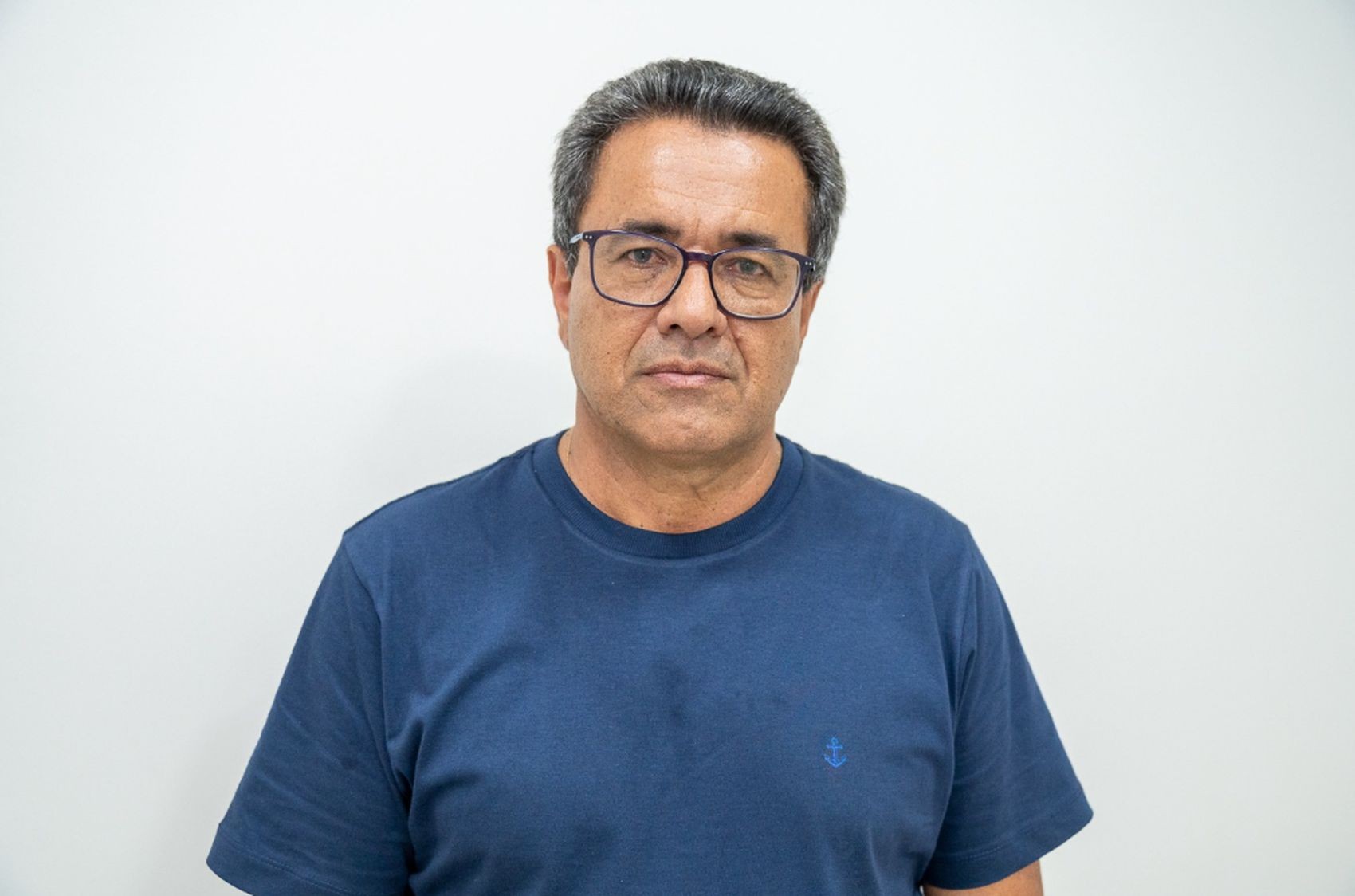 Secretário de estado Luiz Roberto Dantas é hospitalizado após passar mal em Aracaju