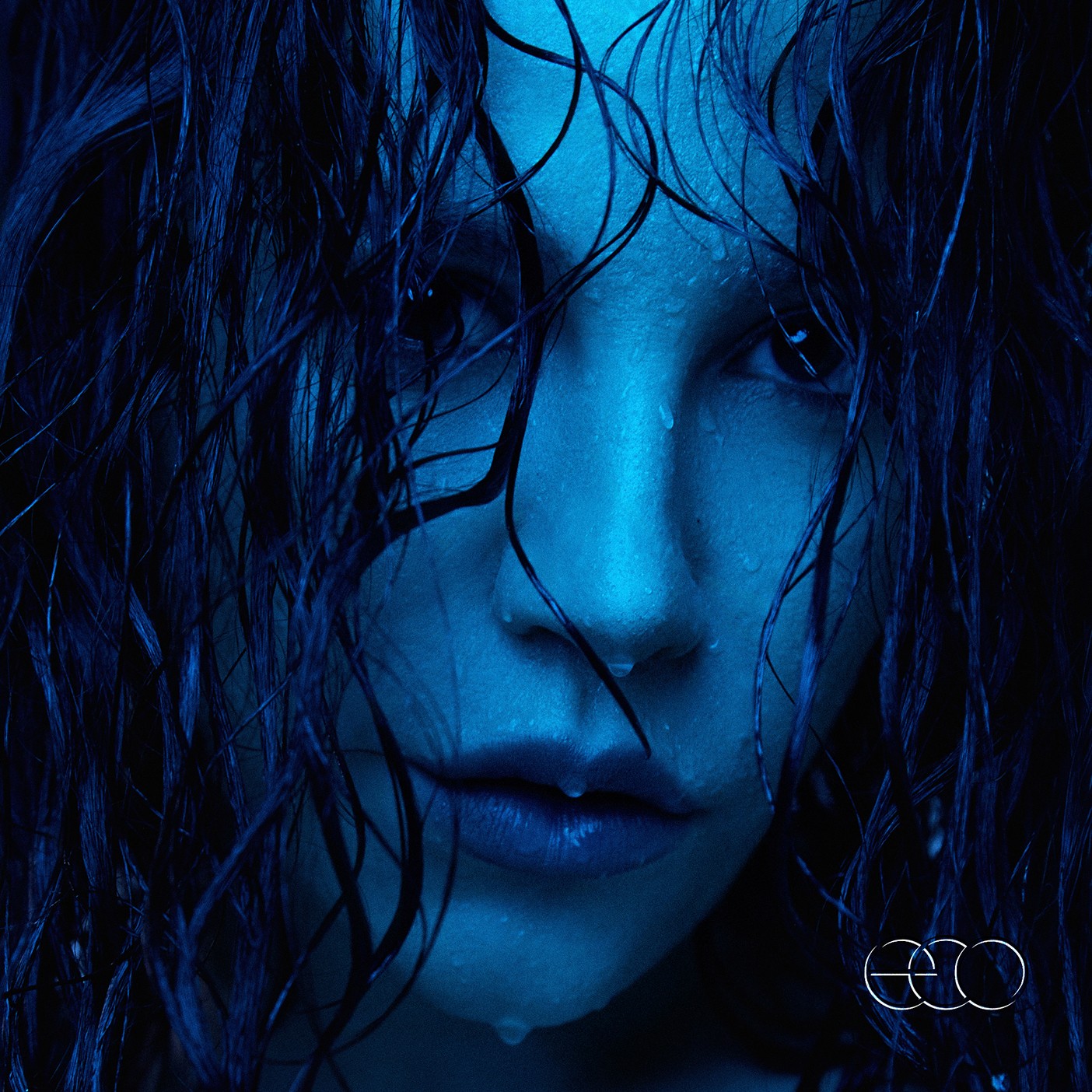 Aos 30 anos, Priscilla proclama a independência com a edição de 'Eco', terceiro álbum após a conversão ao pop