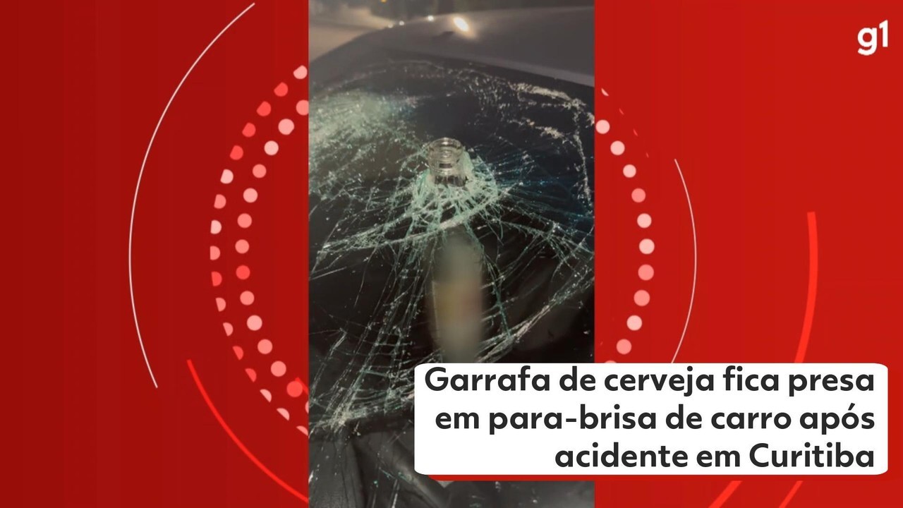 Garrafa de cerveja fica presa em para-brisa de carro após acidente em  Curitiba