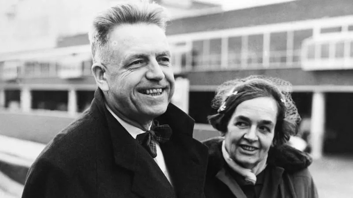 Alfred Kinsey, o homem que soltou 'bomba atômica sexual', destruindo