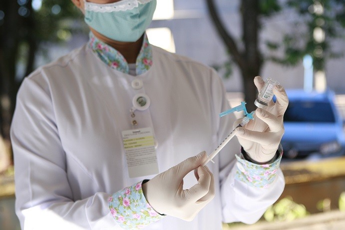 Vacinação contra a gripe começa nesta segunda-feira em Uberlândia e Uberaba; veja locais de imunização