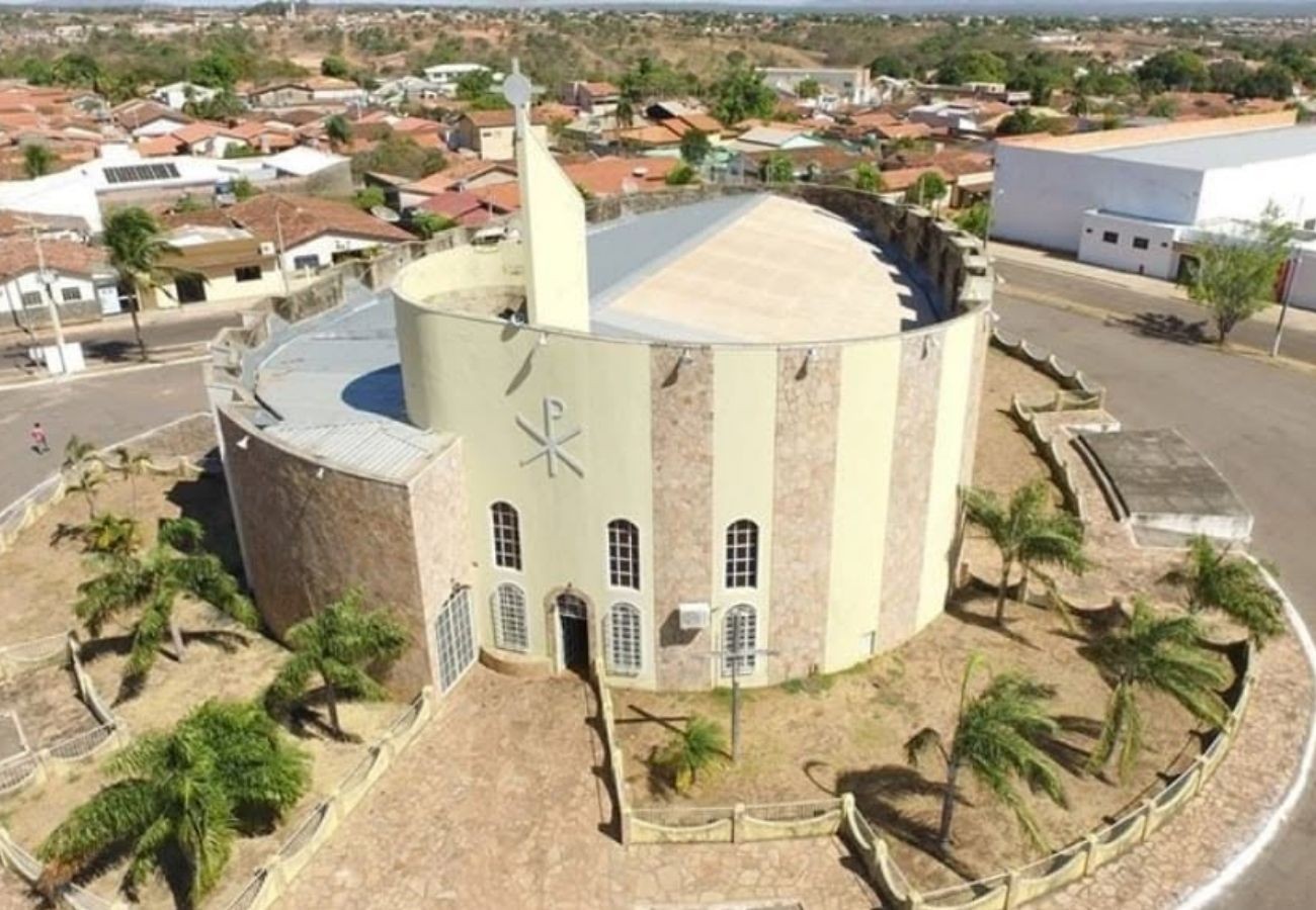 Homem é condenado a 4 anos de prisão por furtar igreja e levar dinheiro de dízimos no TO