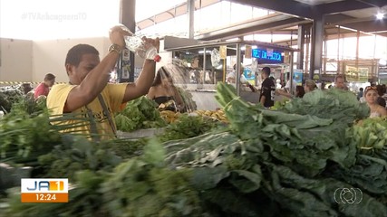 Economista explica vantagens e desvantagens de comprar produtos em feiras