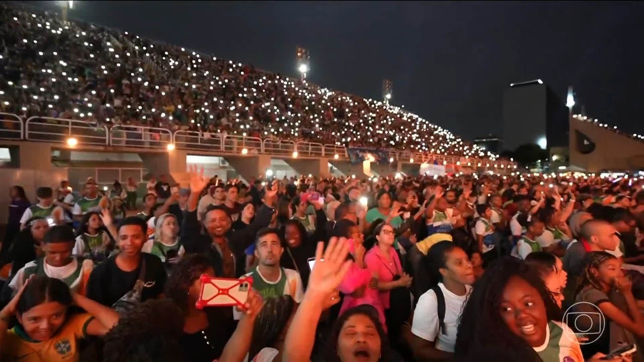 Marcha para Jesus reúne multidão no Rio de Janeiro neste sábado